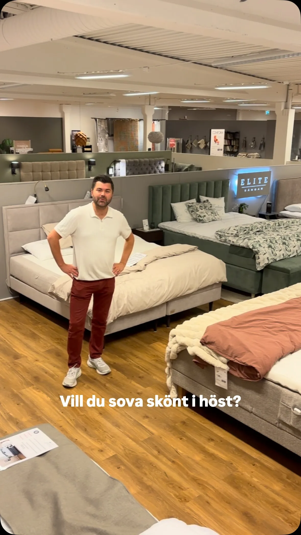Går du i tankarna på en ny säng? Då är det ett riktigt bra läge nu. 🛏️

En säng är inget man ska välja på måfå. Vi sover ungefär en tredjedel av våra liv – och skillnaden mellan en säng och rätt säng för just dig kan vara större än man tror.

Hos oss hittar du noga utvalda kvalitetssängar från några av marknadens främsta tillverkare. Men framför allt får du hjälp av oss som kan sängar.

Vi hjälper dig att prova rätt, jämföra olika komforter och hitta den säng som passar din kropp, hur du sover och vilken känsla du söker.

Just nu finns dessutom riktigt bra erbjudanden på utvalda sängar – så har du funderat på att byta är det läge att komma in och prova. 🙌

Välkommen till Stegbo – vi hjälper dig att hitta rätt säng.

👉 Se våra sängar och aktuella erbjudanden på stegbo.se