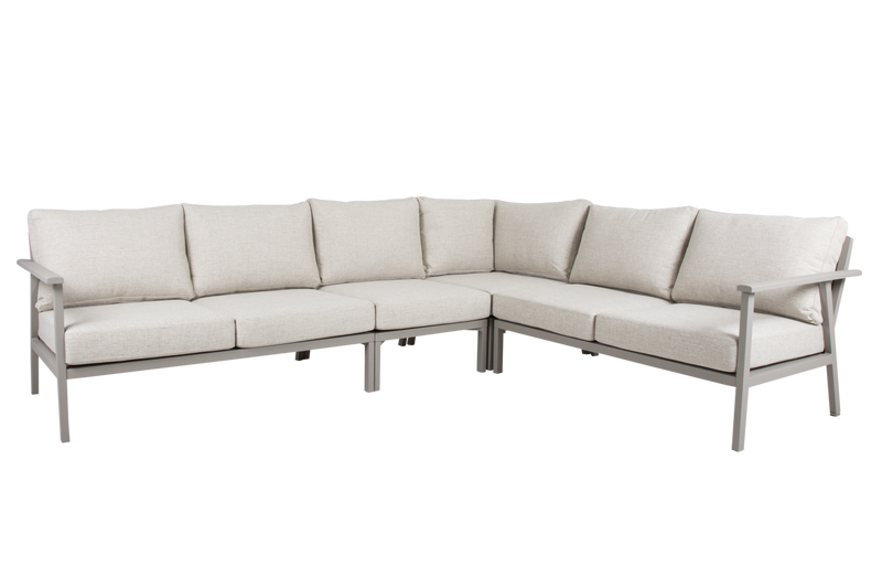 Brafab Samvaro Low hörnsoffa – Modern design i aluminium med vattentåliga dynor. Skapa en inbjudande oas på stegbo.se eller besök vår butik i Örnsköldsvik.