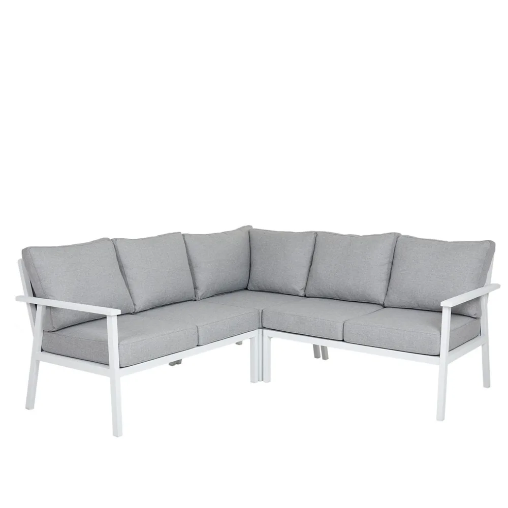 Brafab Samvaro hörnsoffa Hög – Bekväm loungegrupp med extra sitthöjd för både mat och vila. Vattentåliga dynor och modern design. Köp på stegbo.se eller i Örnsköldsvik.